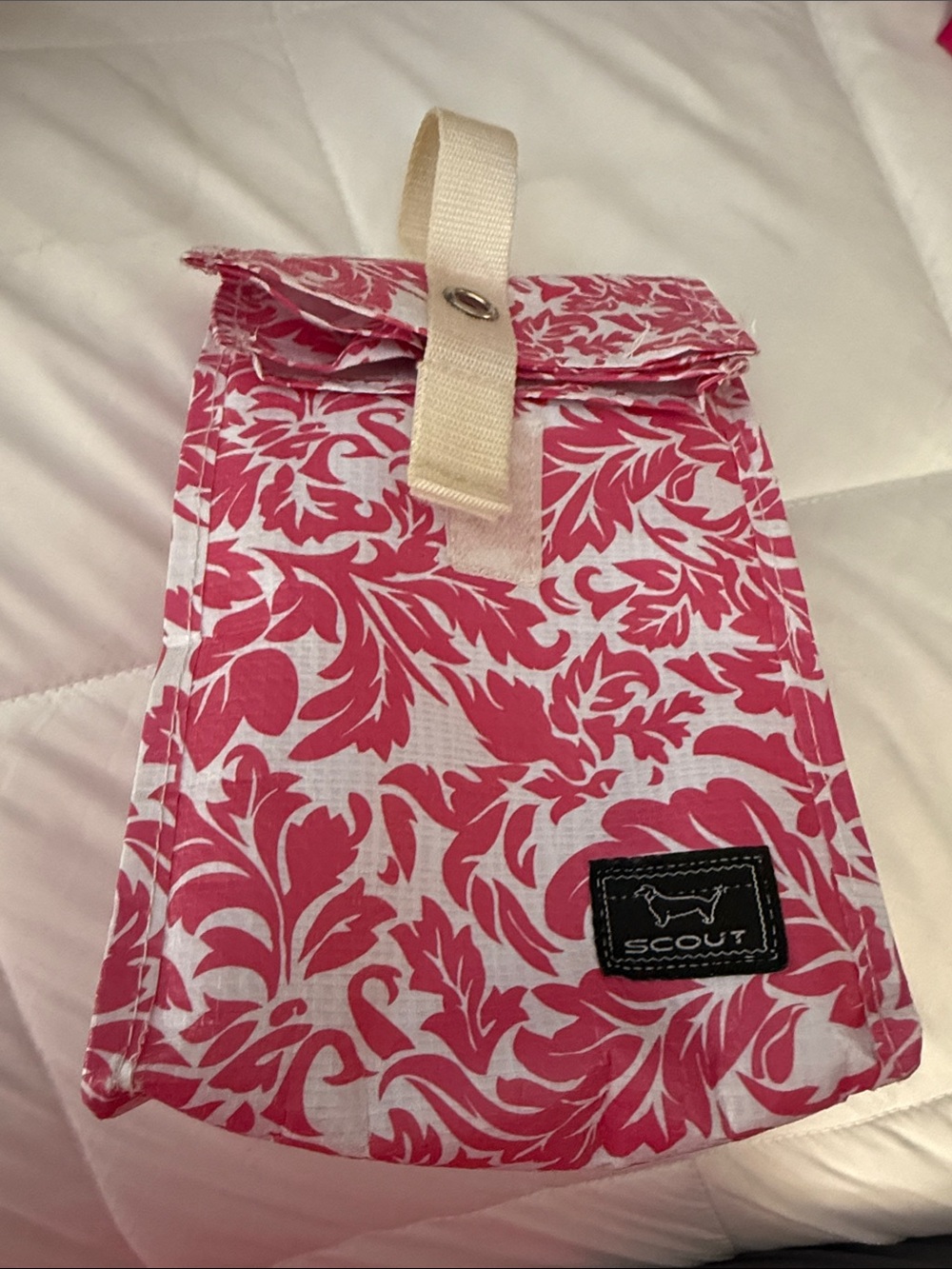 Scout Pink and Cream Floral lunch bag